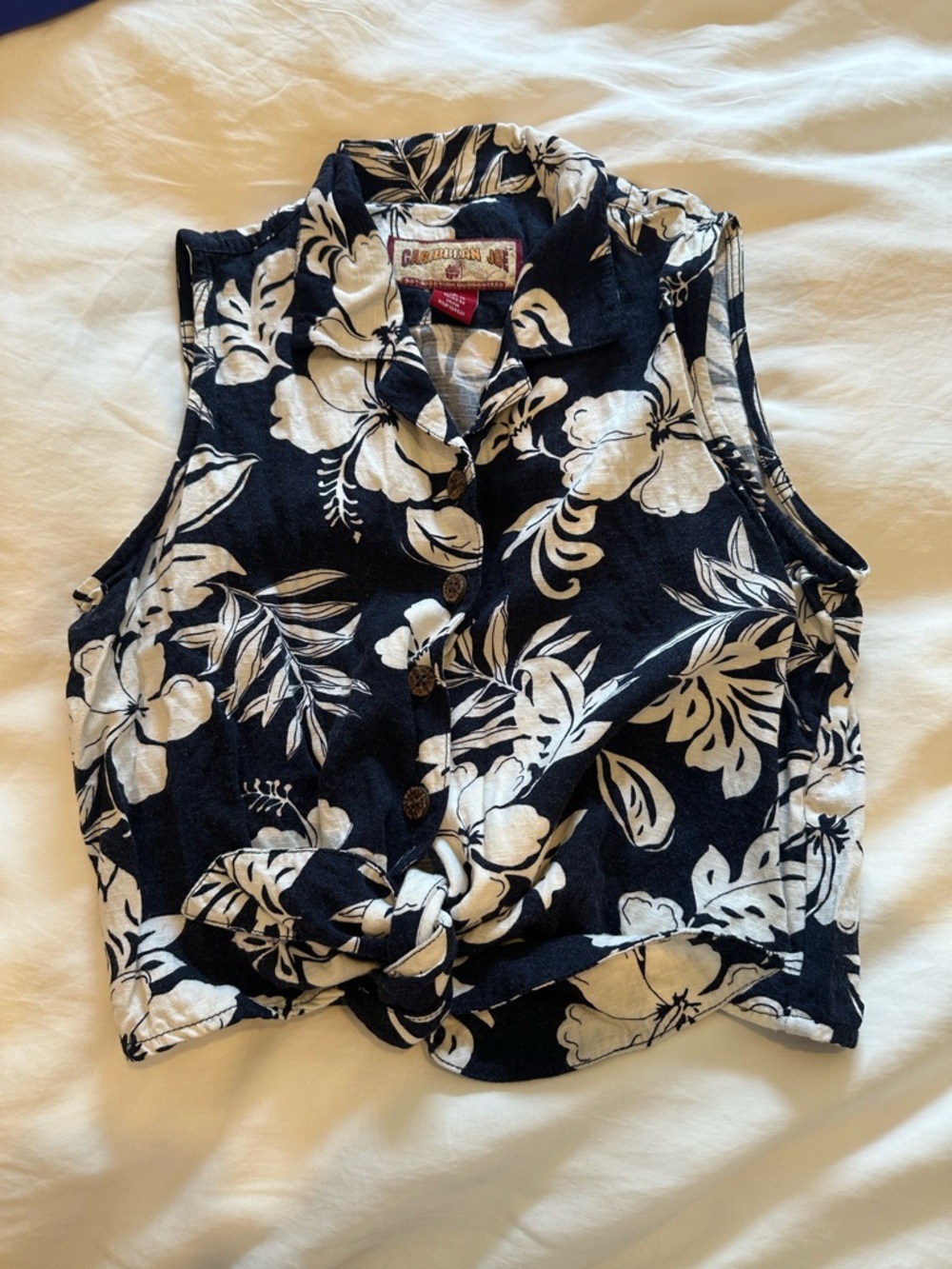 Caribbean Joe Sleeveless Button Up Tie Bottom Crop Top - Navy & White - Size S